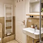 2 Bedroom Awesome In *